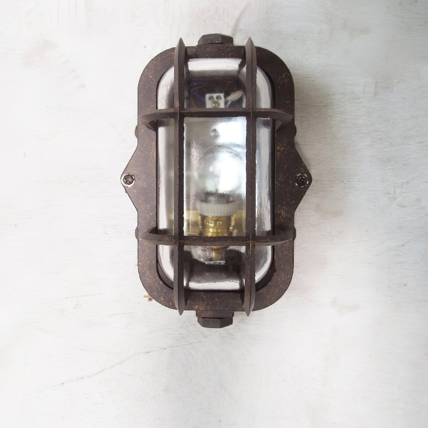 Hamilton Wall Light