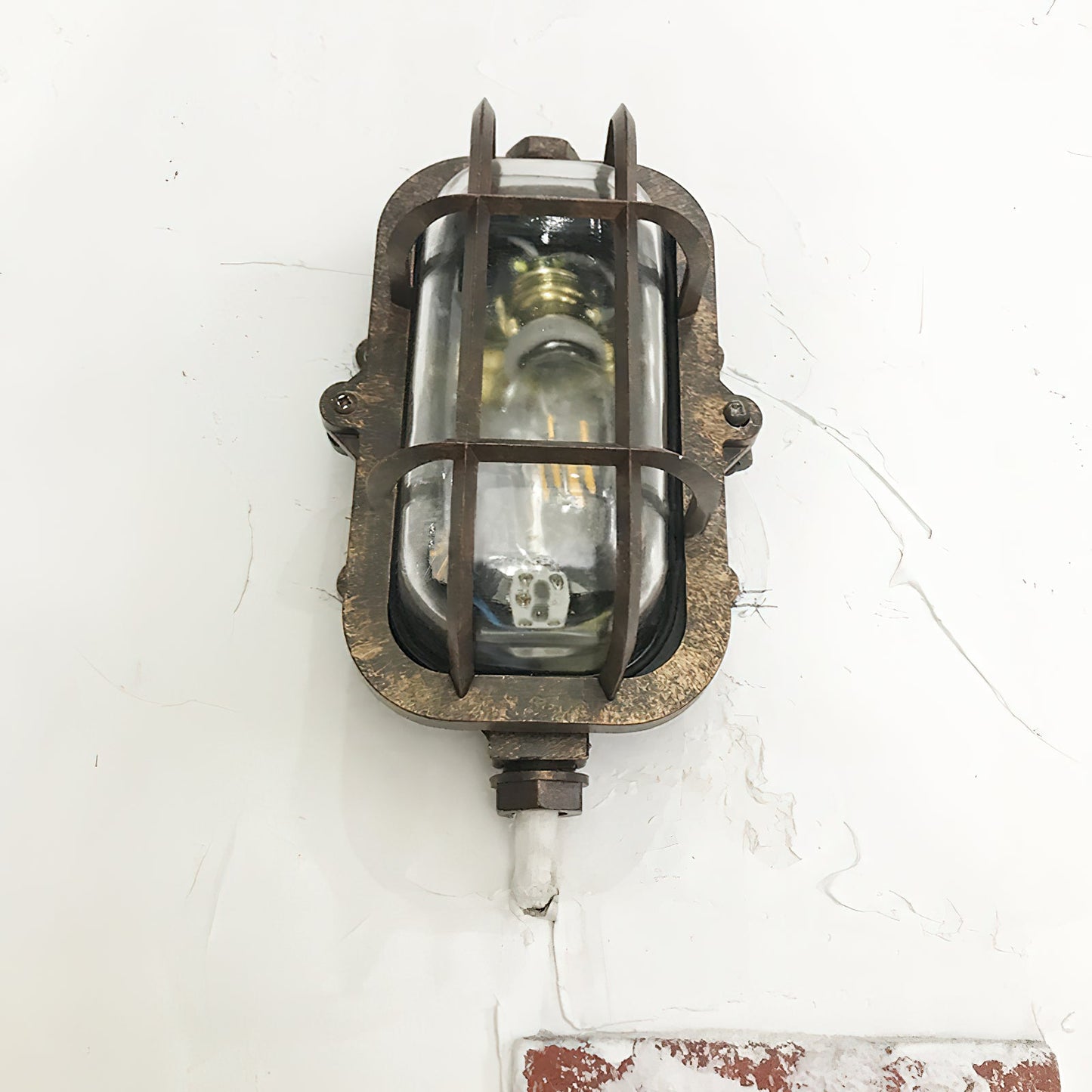 Hamilton Wall Light
