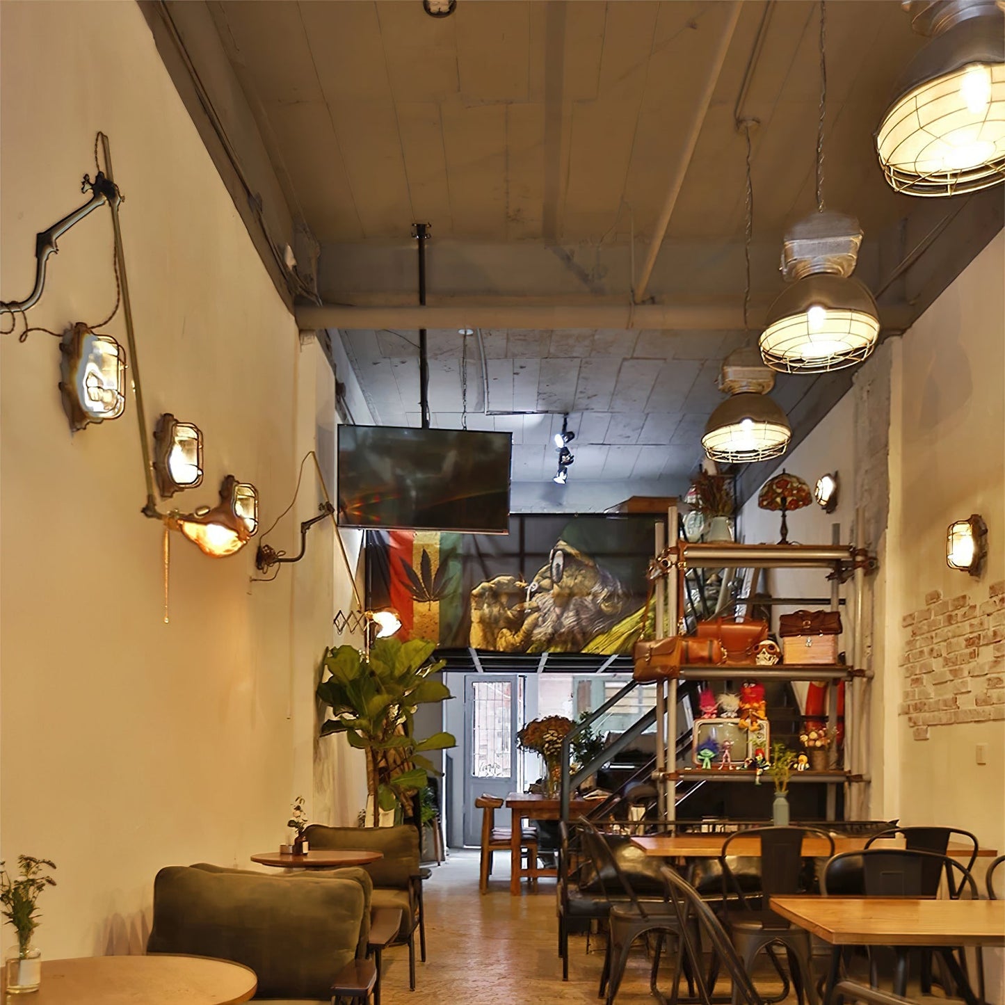 Hamilton Wall Light