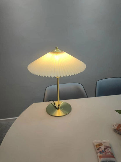 Perla Pleated Table Lamp
