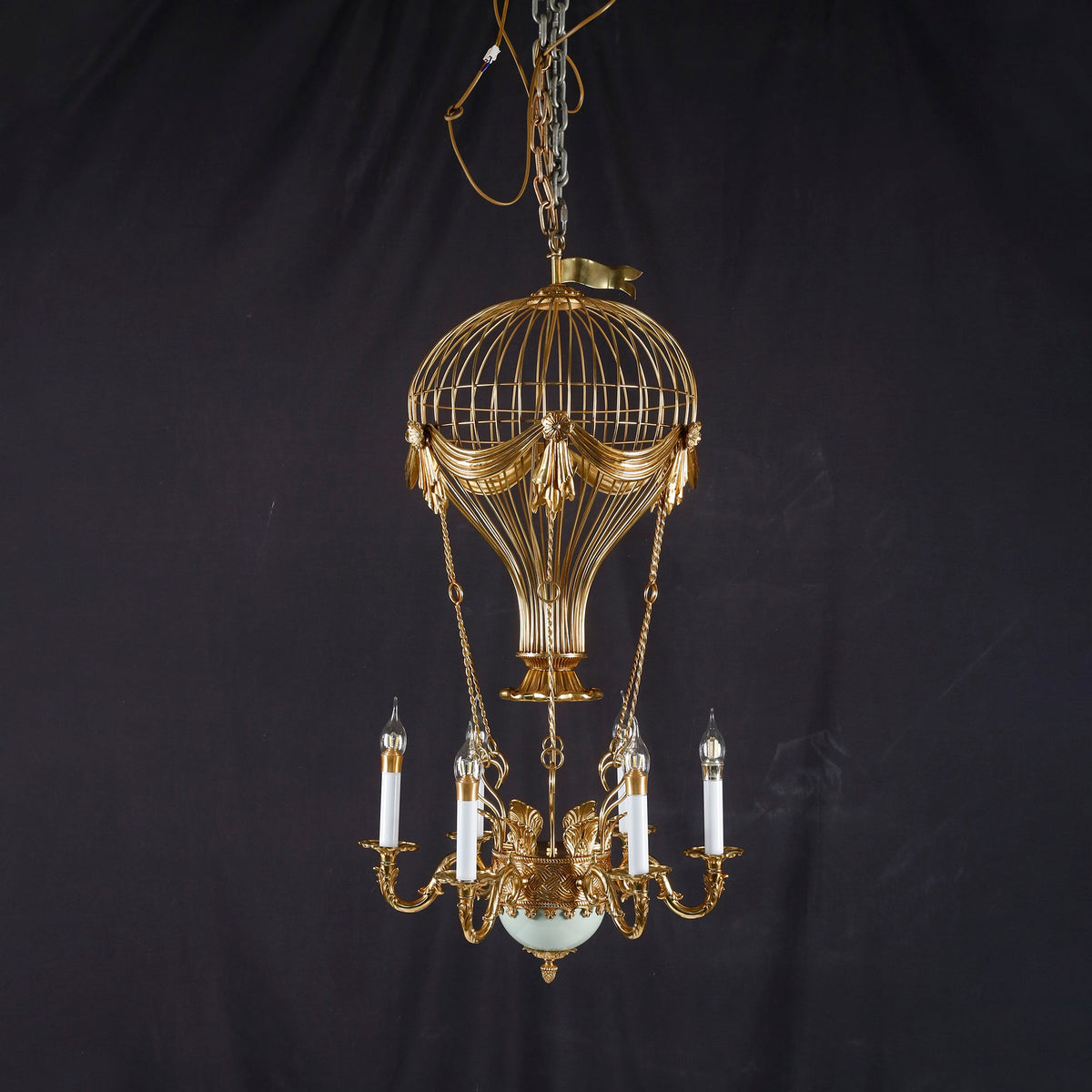 Aerovelle Chandelier