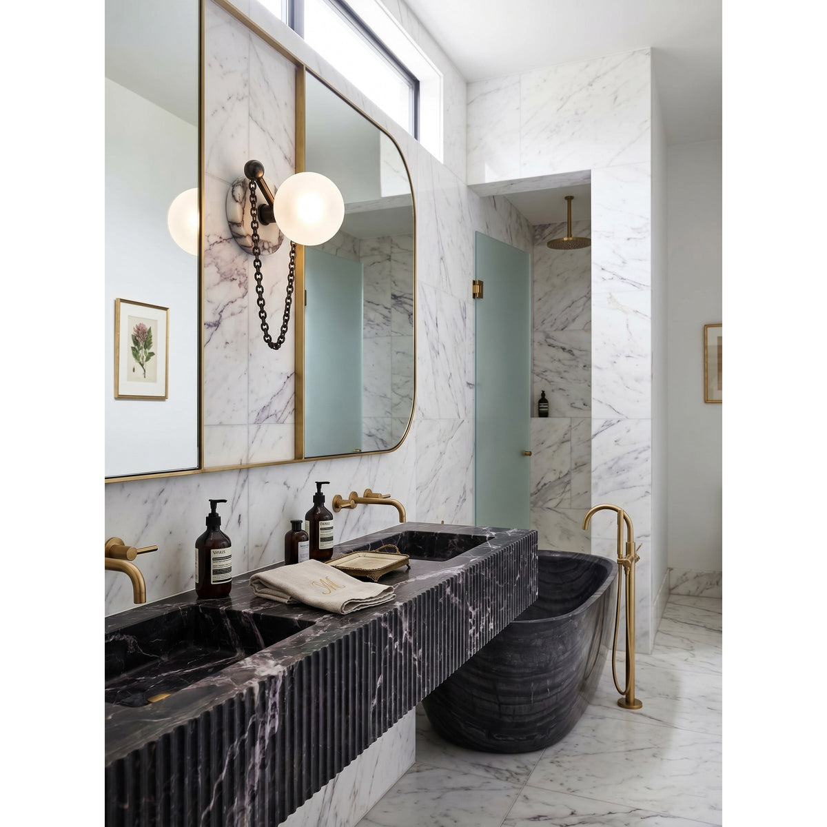 Alla Wall Sconce