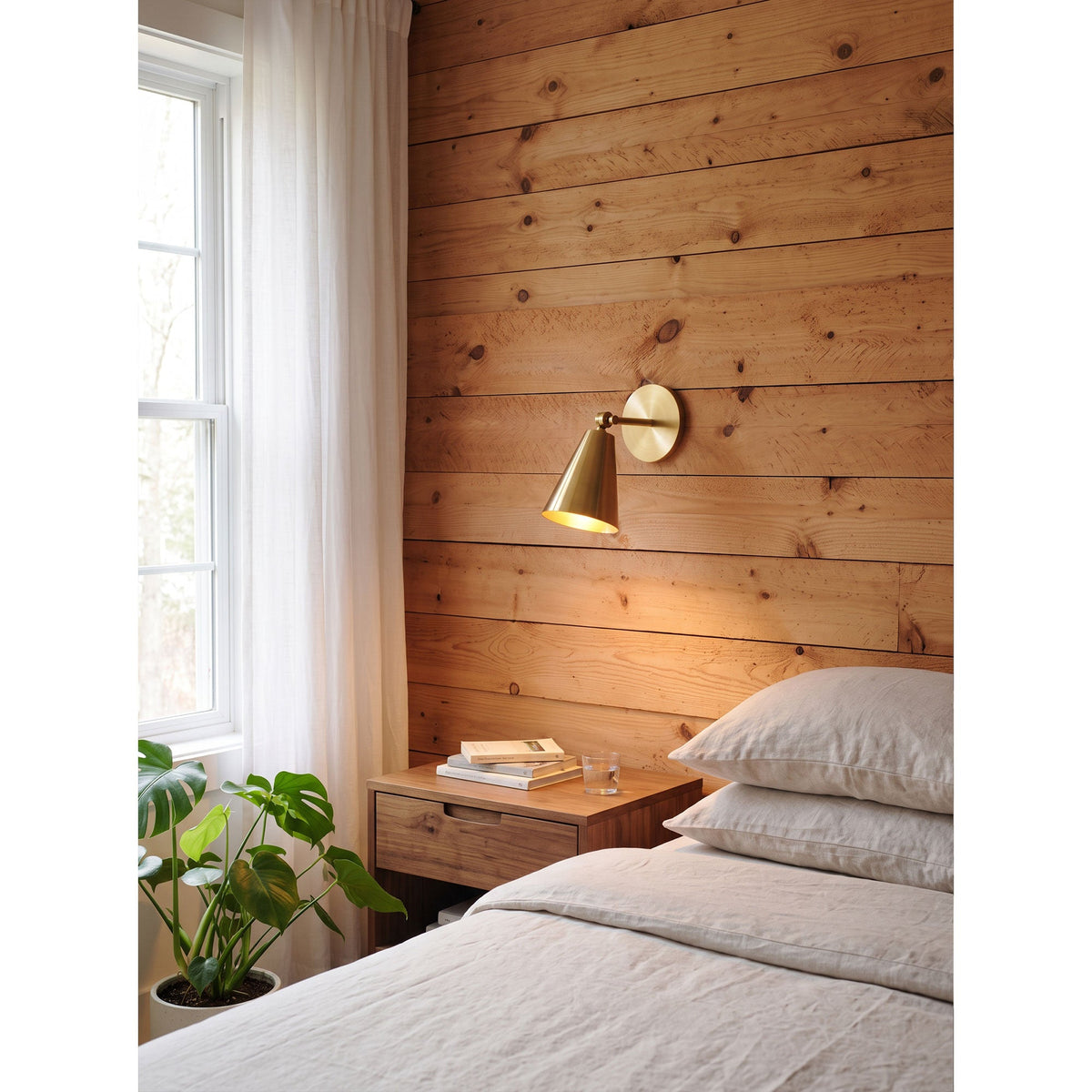 Cara Brass Wall Sconce