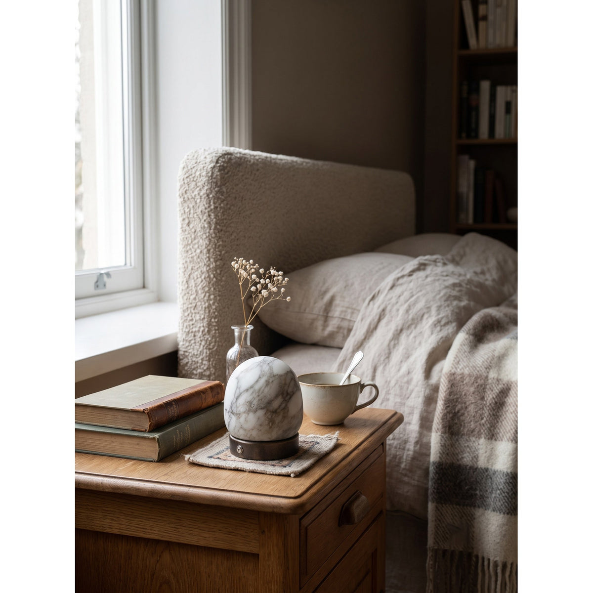 Cosmo Glow Alabaster Table Lamp (Built-in Battery)
