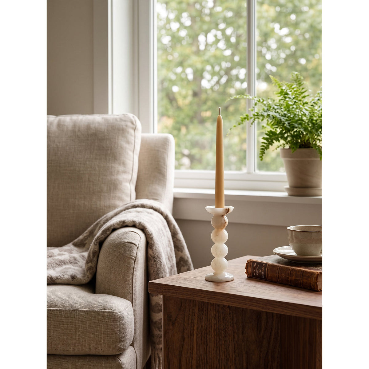 Delia Onyx Candlestick