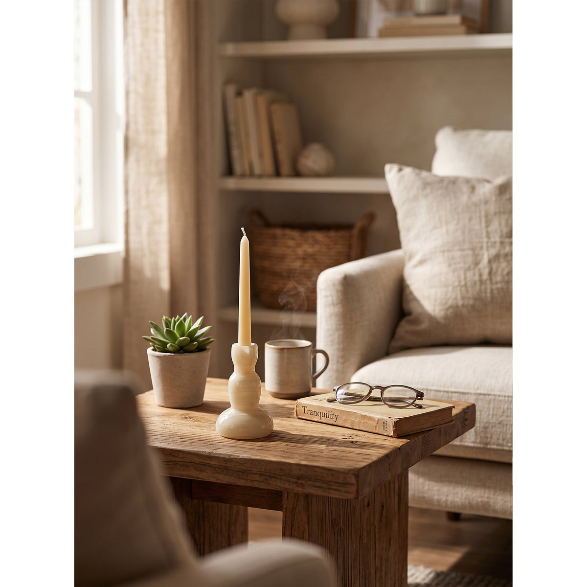 Delia Onyx Candlestick