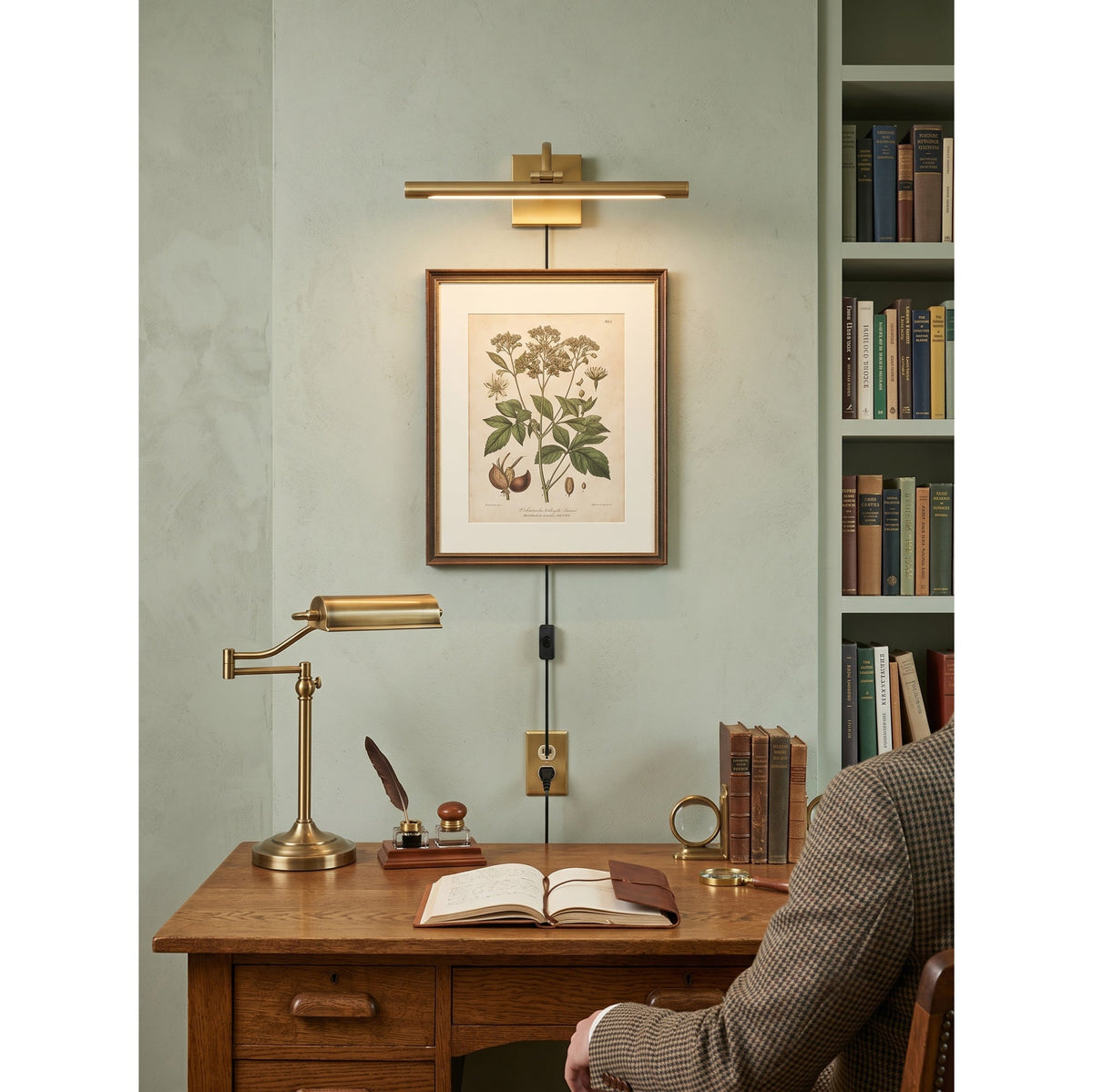 Elowen Plug-in Wall Sconce