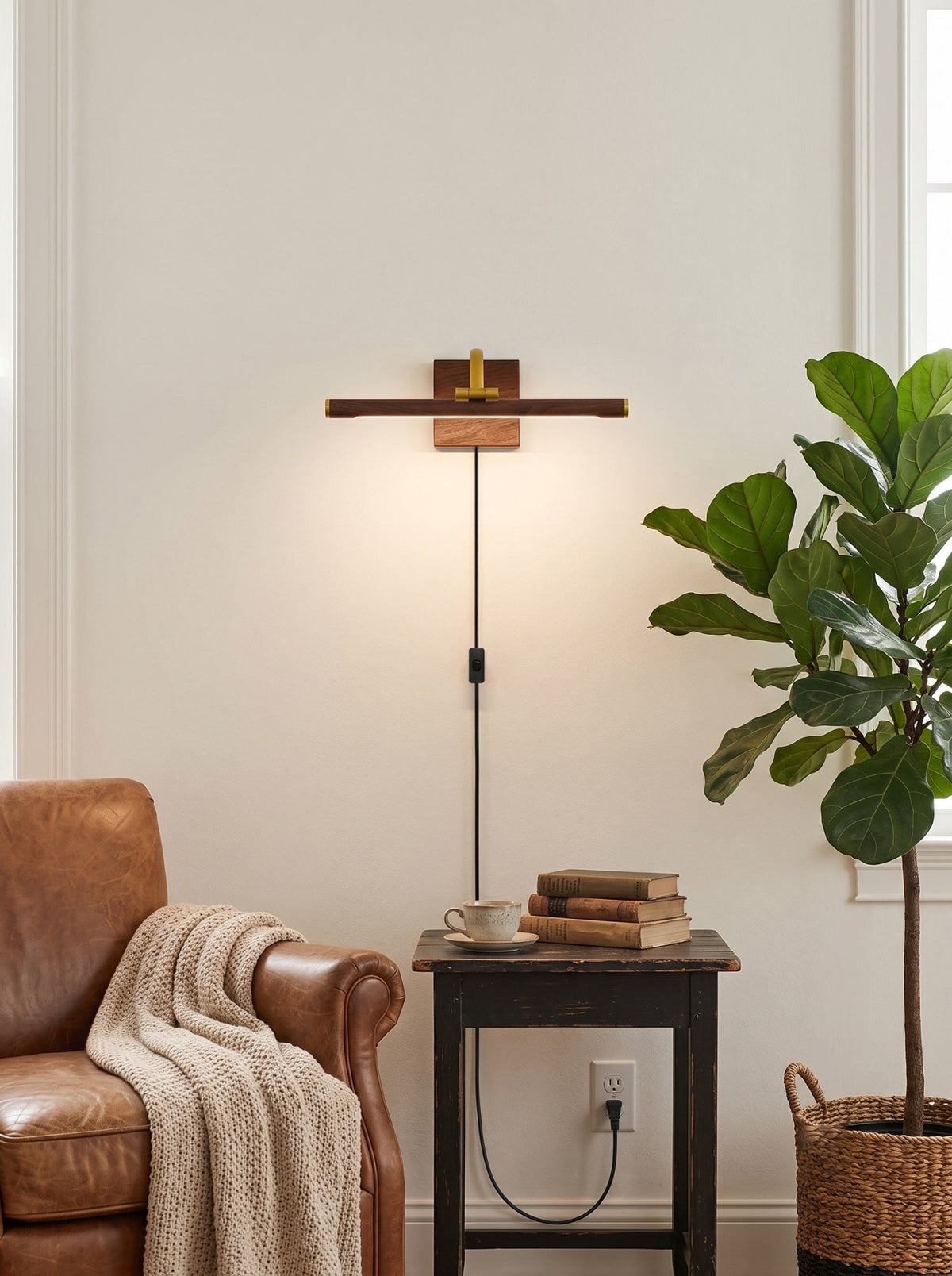 Elowen Plug-in Wall Sconce