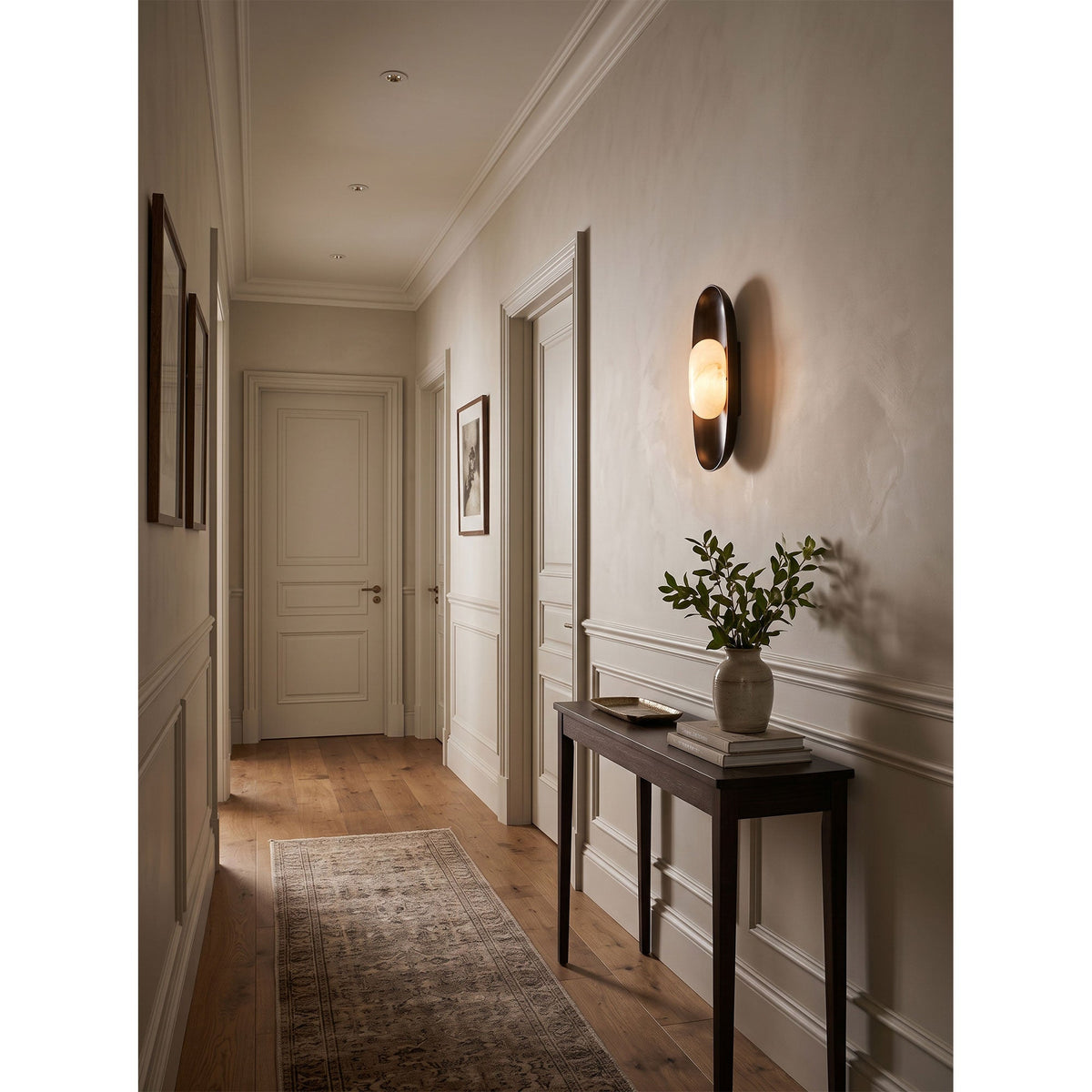 Esculpa Alabaster Wall Sconce