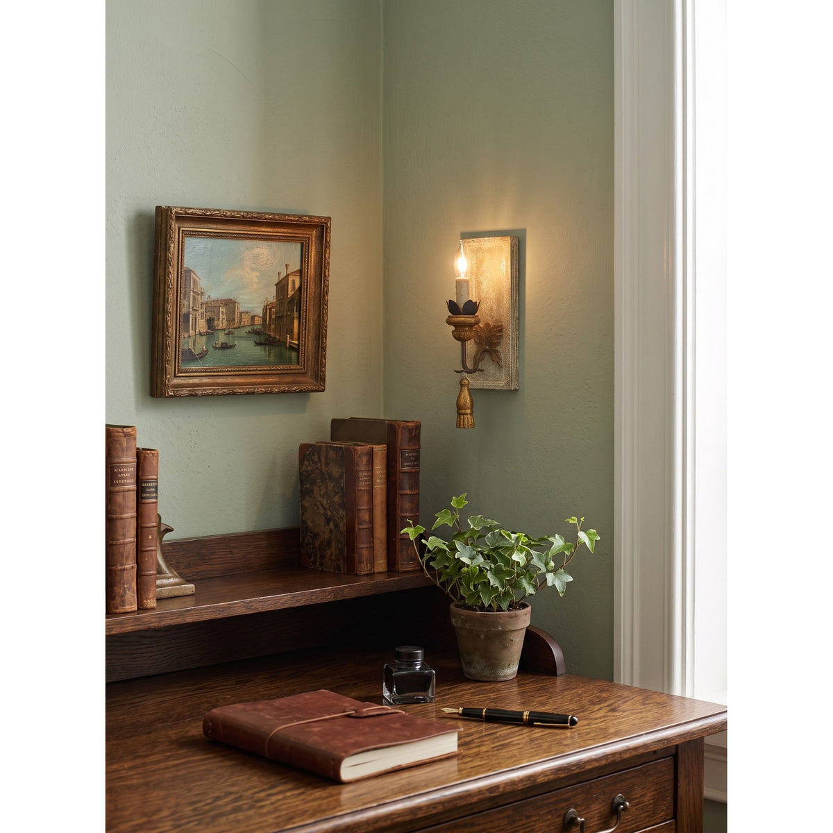 Halcolite Wall Sconce