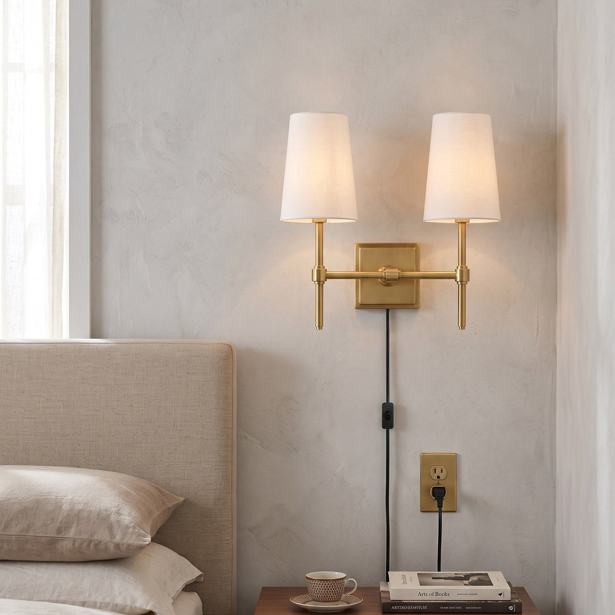 Hillsdale Plug-in Wall Sconce