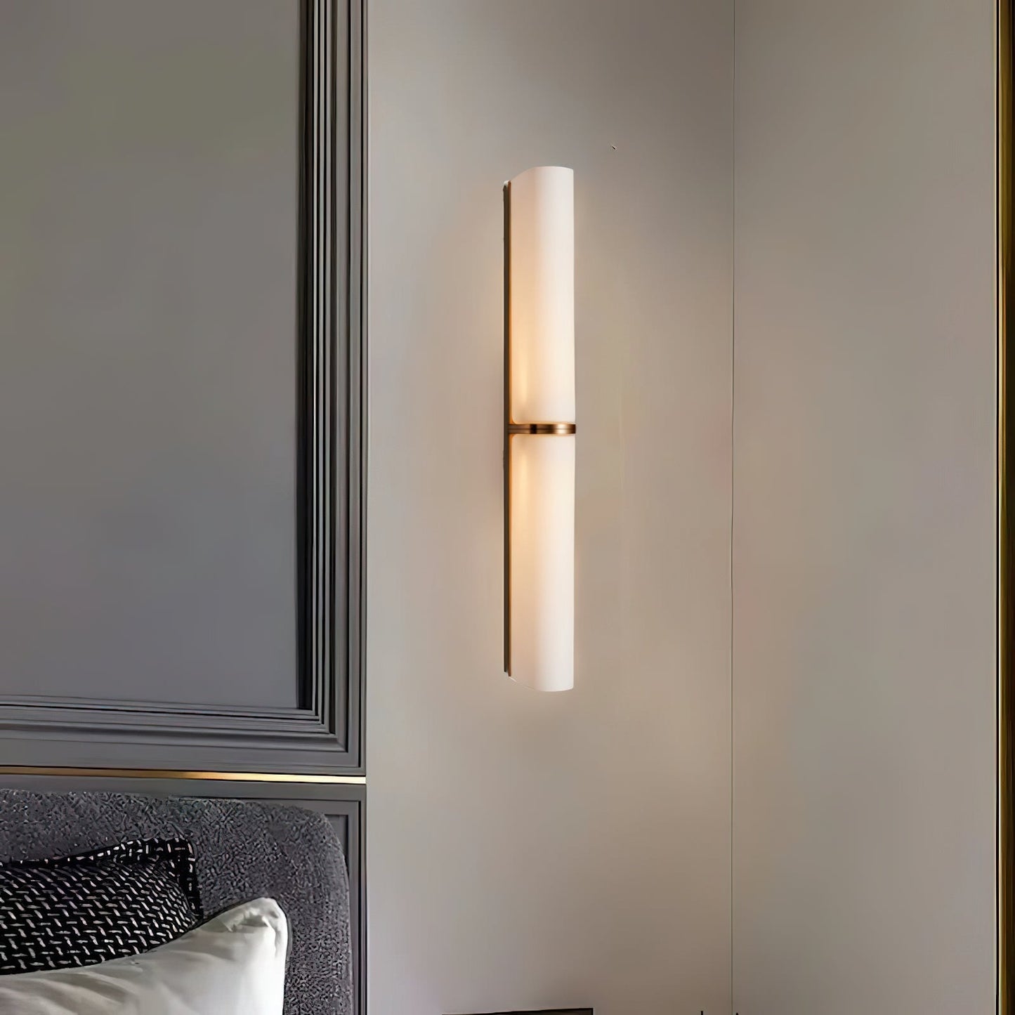 Slim Wall Lamp