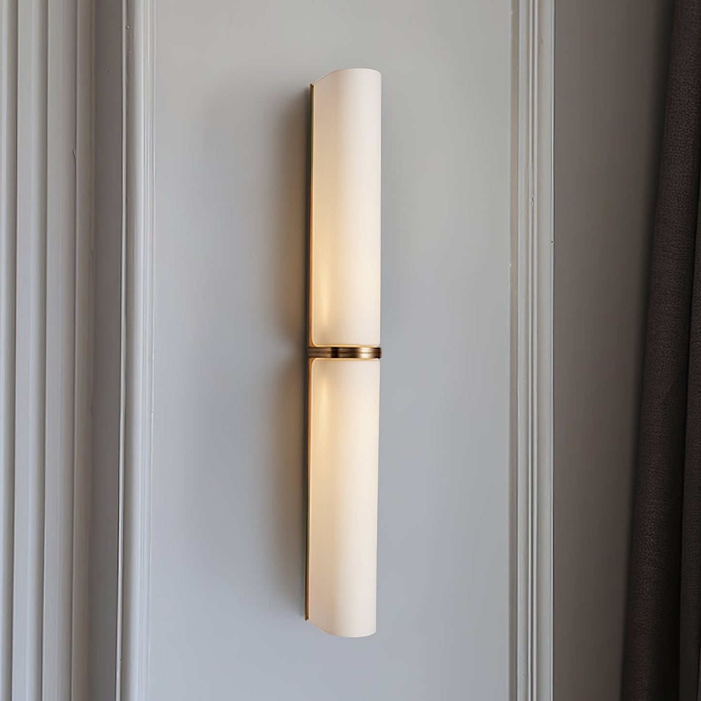 Slim Wall Lamp