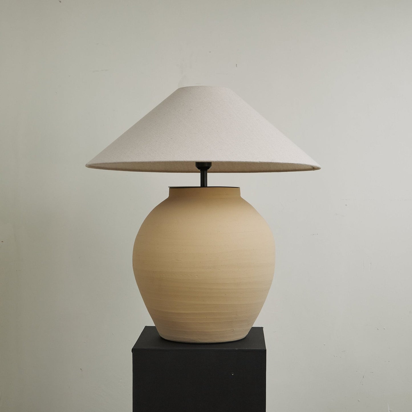 Tera Table Lamp