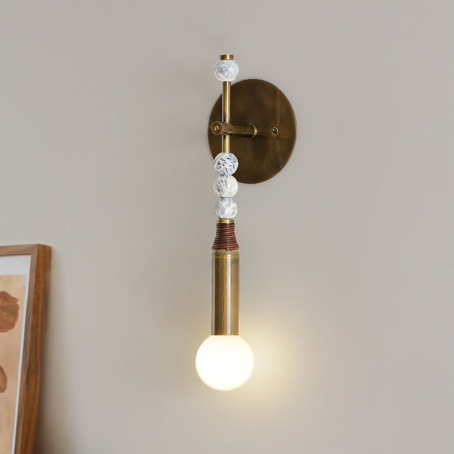 Toam Plug-in Wall Lamp