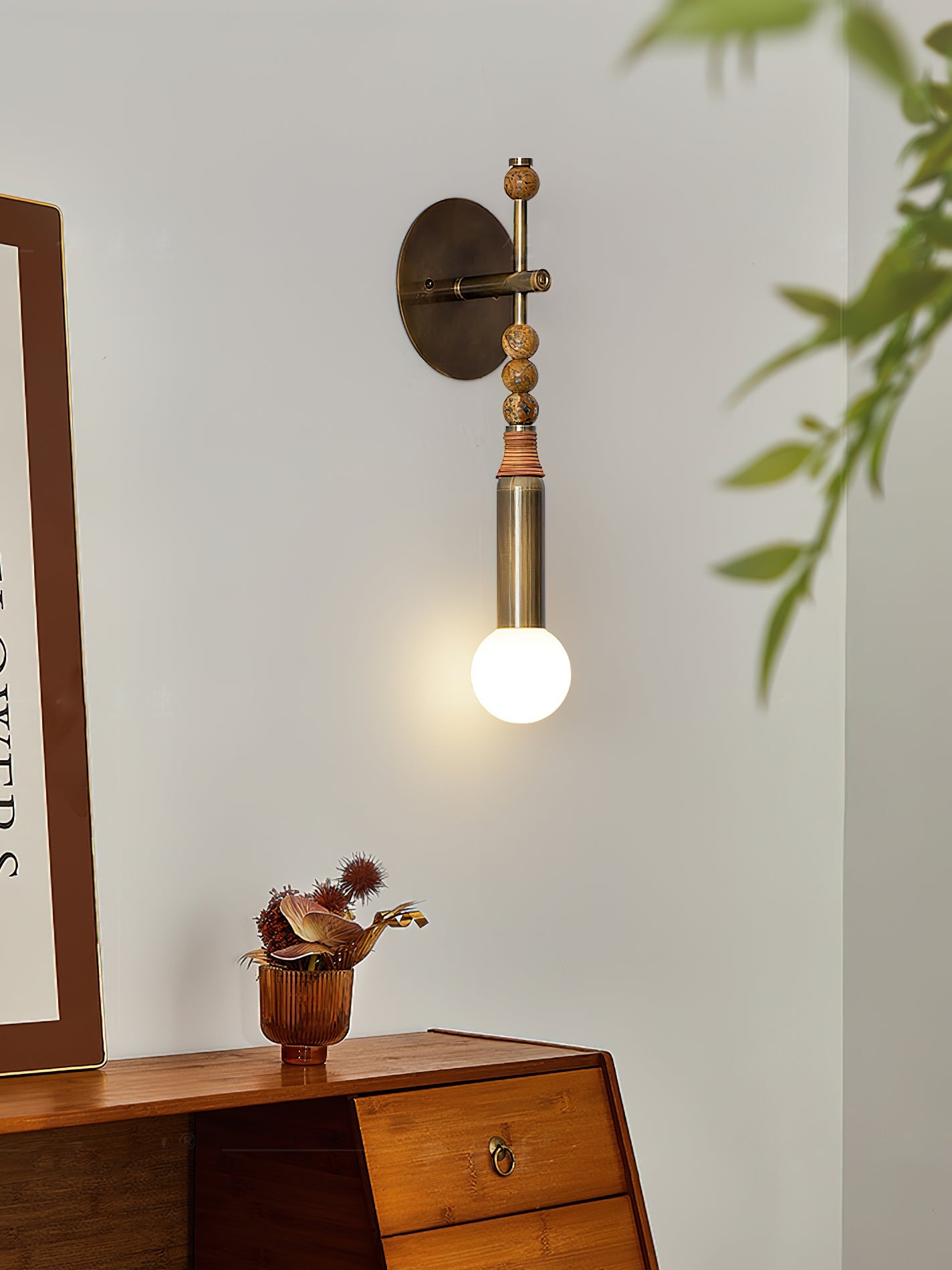 Toam Plug-in Wall Lamp