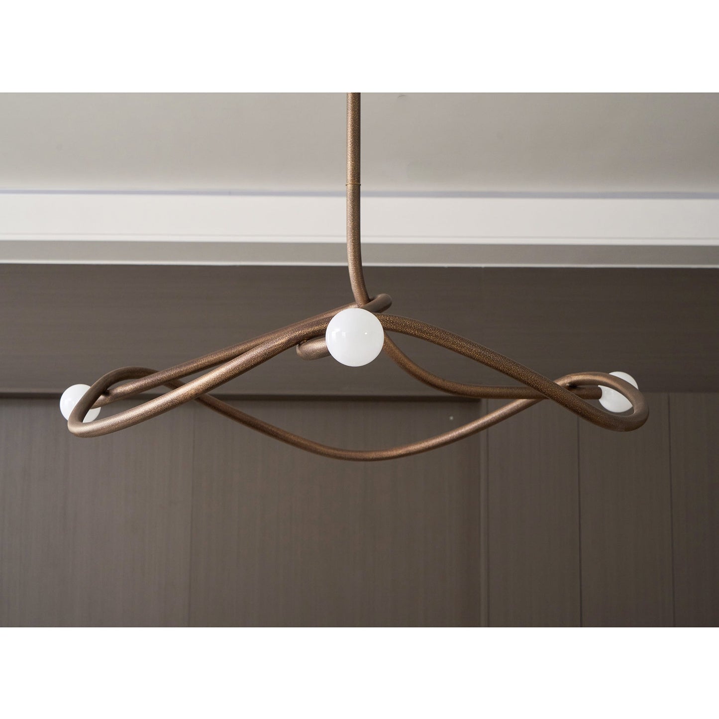 Tryst Chandelier