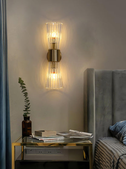 Vesta Wall Lamp